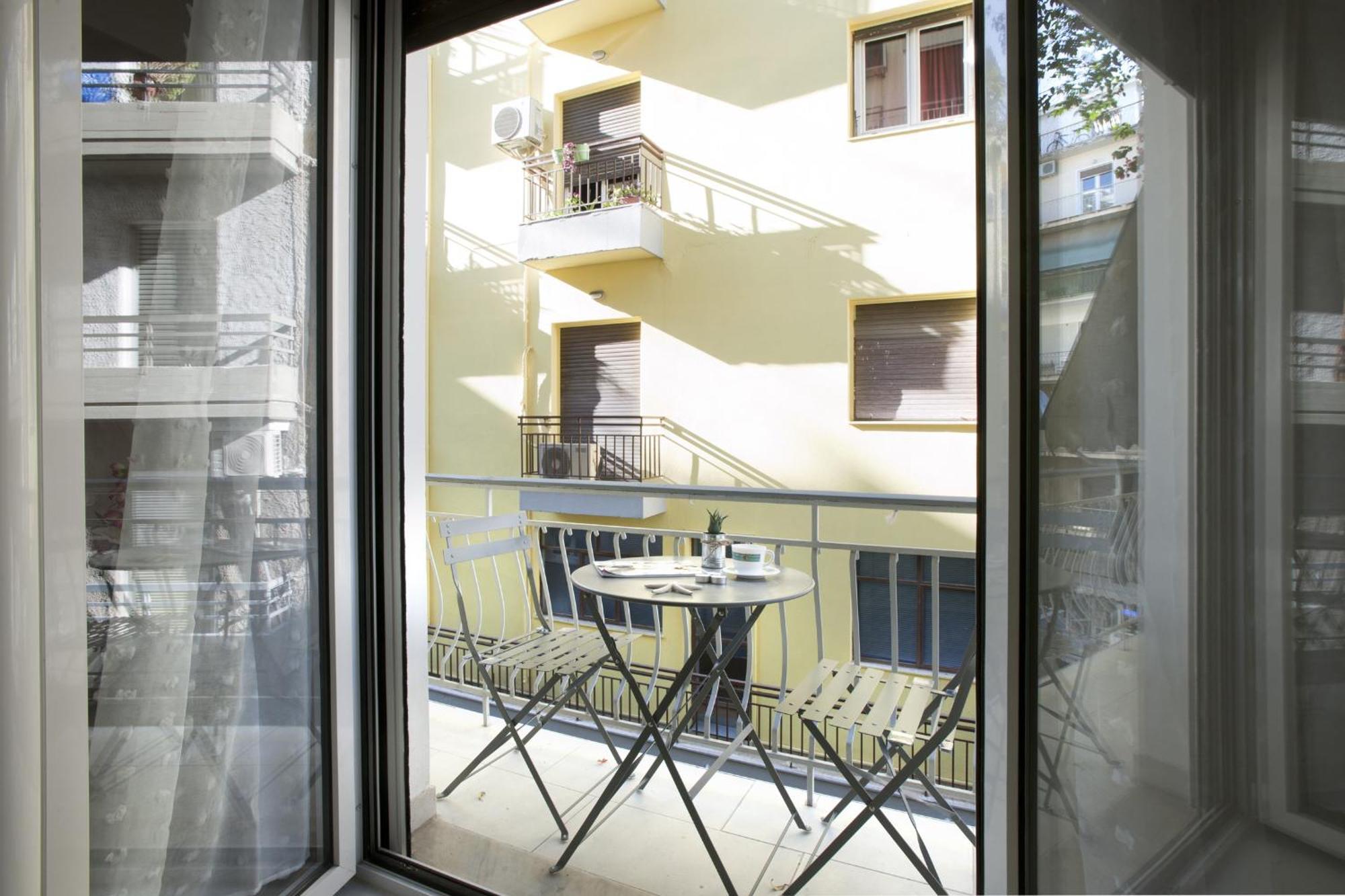 Victoria Sq., A Cozy And Stylish Apartment Athena Bagian luar foto