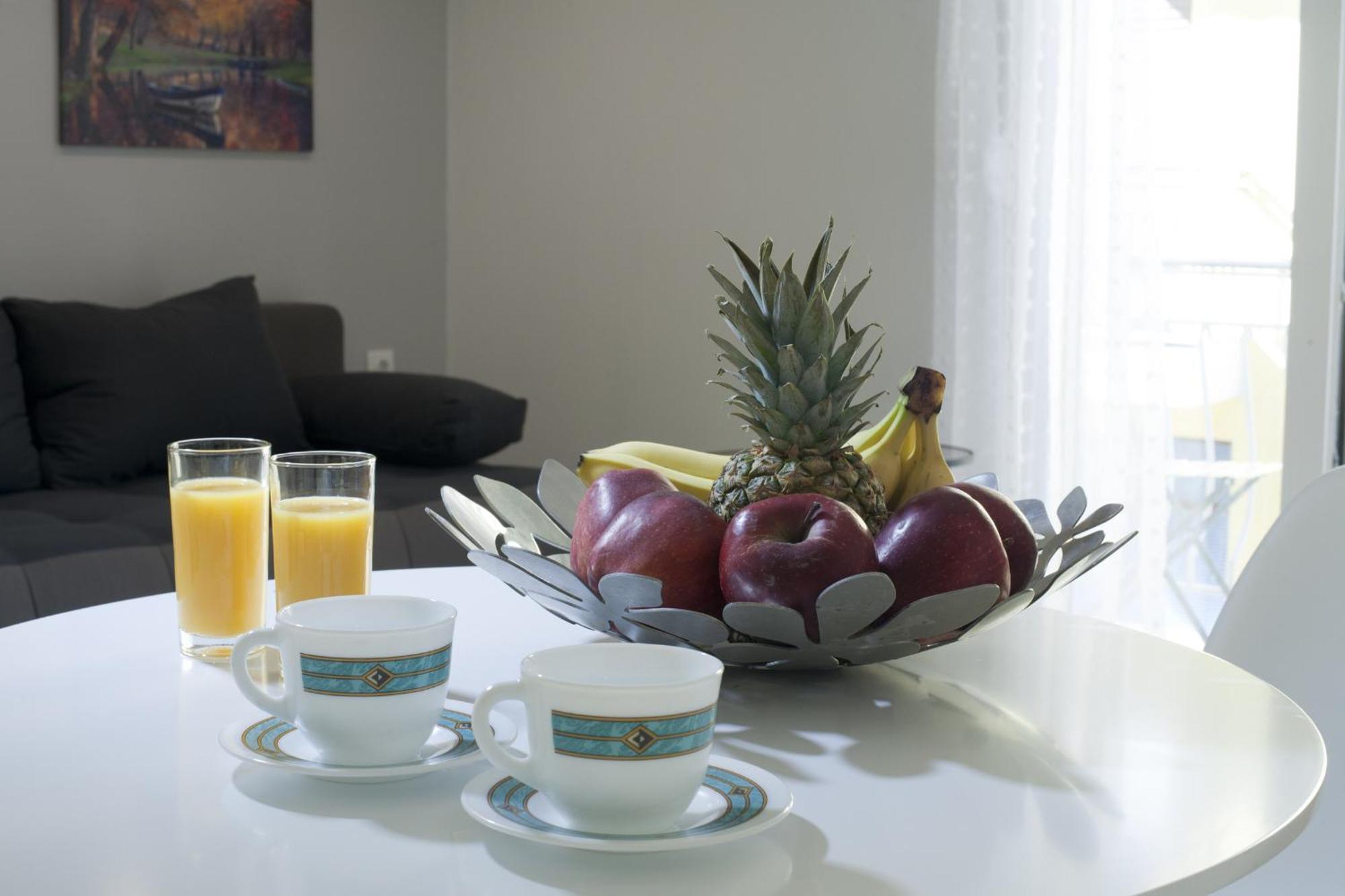 Victoria Sq., A Cozy And Stylish Apartment Athena Bagian luar foto